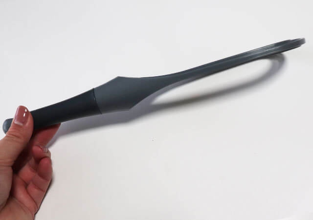 【ダイソー】持ち手をひねると…?こんなキッチングッズ初めて!100均のレベルを超えた発明品