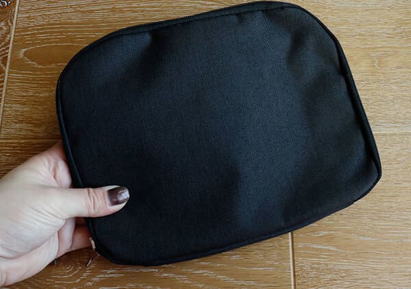 バッグがパンパンでもう入らない…ならダイソーへGO!形が変わる?!収納のお助けグッズ