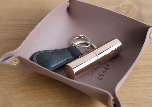 バッグに入れておくとめっちゃ助かる~!キャンドゥで買える!持ち運べるおしゃれ収納グッズ