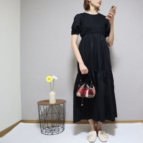 万能「黒ワンピ」で垢抜けないのは理由がある…!「やりがちNG」&「垢抜けOK」コーデ1.jpg