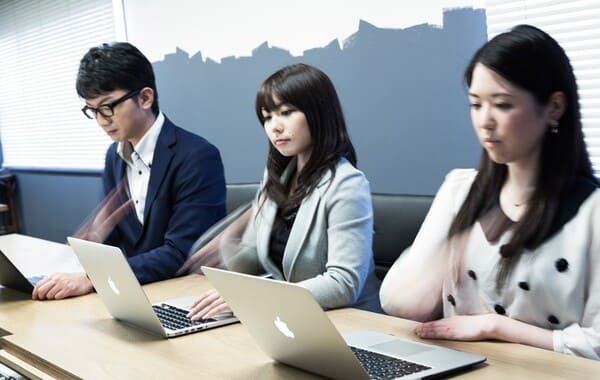 上司が嫌いで辞めたいときの対処法11選!【必見】