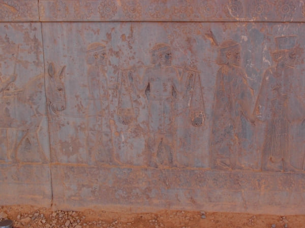 【イラン】古代オリエント人のレリーフは必見!ペルシア帝国時代の遺跡「ペルセポリス」