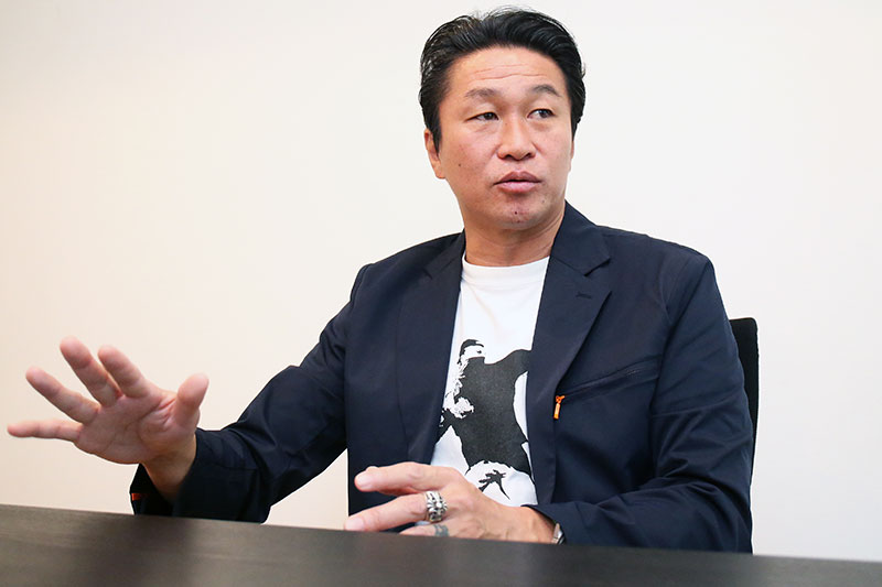 野人 岡野雅行がガイナーレ鳥取で学んだ「営業の極意」