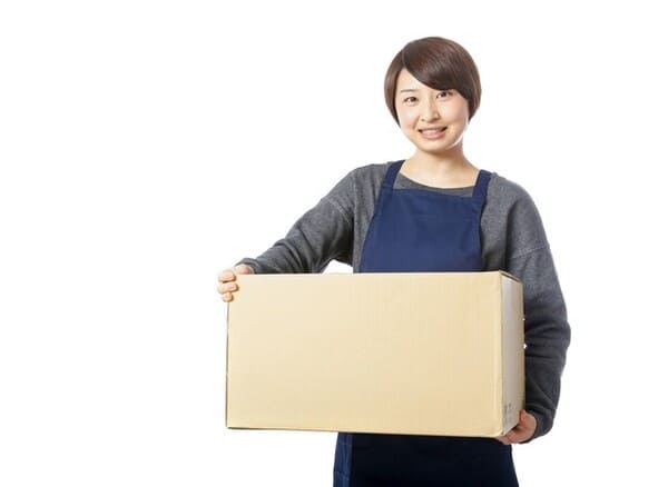 ゆうパックをコンビニに持ち込みすると料金割引に?箱の梱包は?