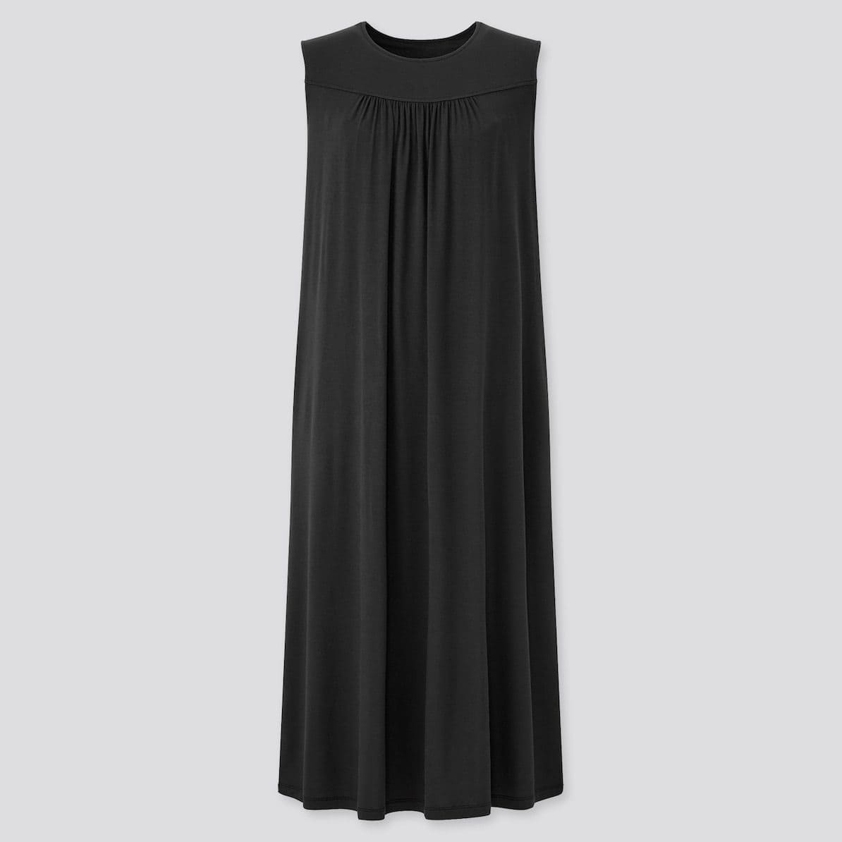 やっぱりユニクロが最強でした♡万能「黒ワンピース」の華奢見えがスゴすぎ!