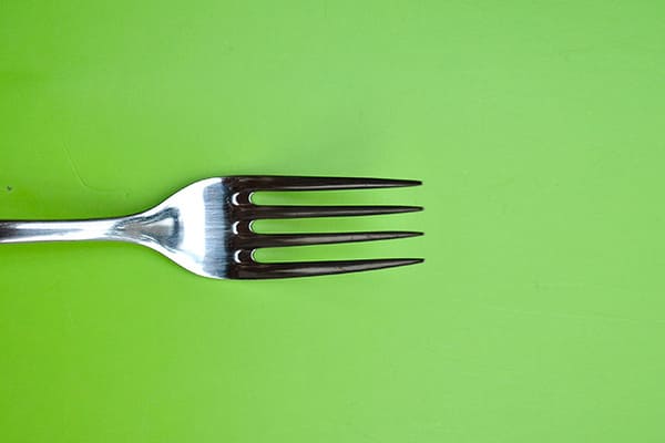 暗闇ボクシングの生みの親・塚田眞琴が“昆虫食レストラン”をオープン!「人生の選択肢を増やす」
