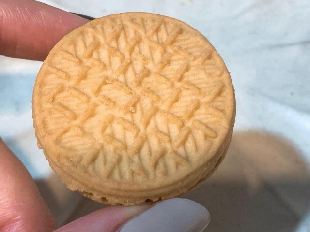 BTSのRMさんが食べてたクッキーかな?ダイソーで出会ったら即買いだわ。