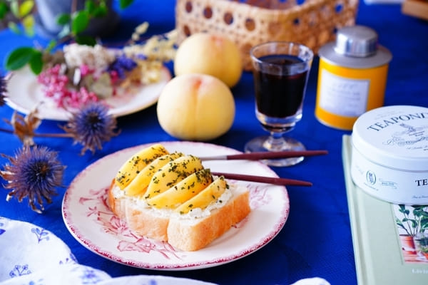 そのまま食べたい派の人も一回やってみて!SNSで話題沸騰♡桃のアレンジレシピ3選