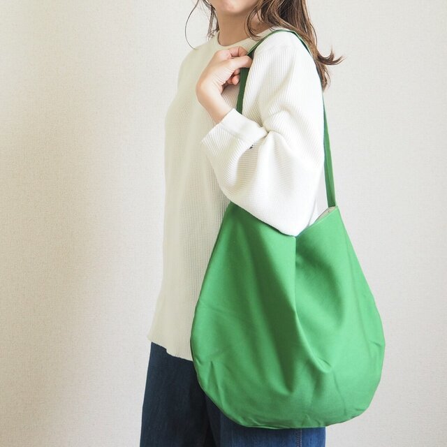 A4も入る♡毎日のお出かけに大活躍!5000円以下で買えちゃう「大容量トートバッグ」5選