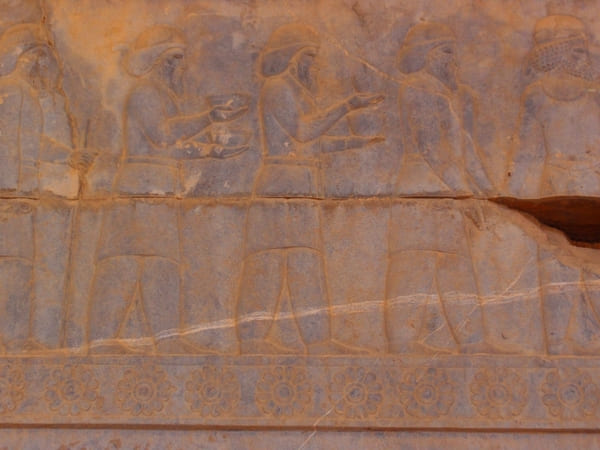 【イラン】古代オリエント人のレリーフは必見!ペルシア帝国時代の遺跡「ペルセポリス」
