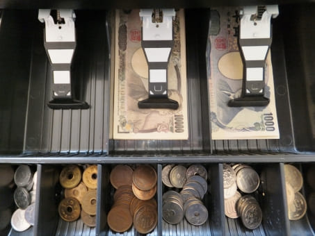 コンビニは両替してくれるの?両替禁止の理由を公開!