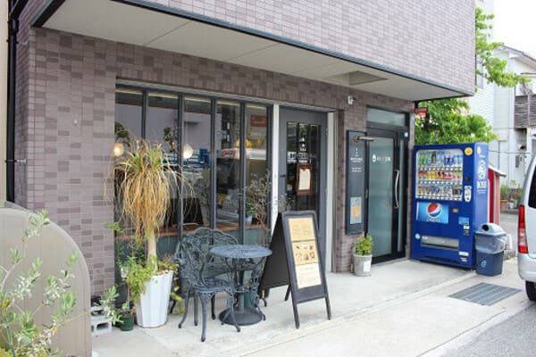 宝塚の人気モーニング・朝食13選!おしゃれカフェや駅前の早朝営業店も!
