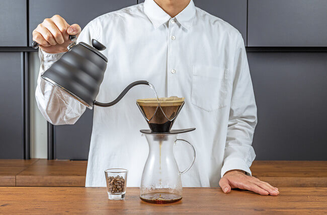 注ぐお湯は1回で、蒸らしなし。いつもおいしいコーヒーが淹れられる新発想のドリッパー
