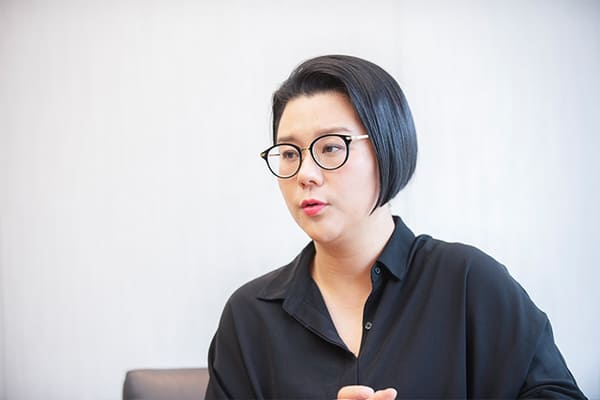 “幸せな家族像”は幻想。一つの正解を求める癖は改めた方がいい【酒井順子×ジェーン・スー】
