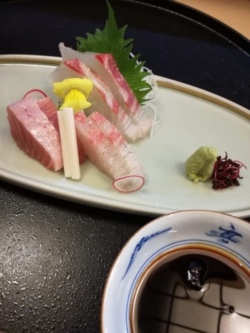 京都駅の寿司屋おすすめ10選!駅ナカの高コスパ回転寿司や人気の名店も!