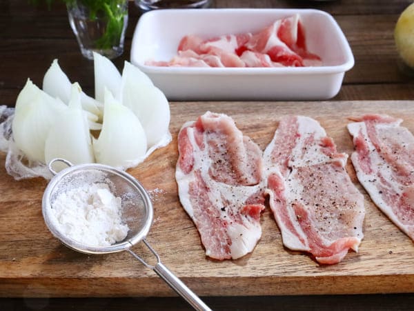 レンジとトースターで火を使わずにできる!にんにく醤油が決め手の「肉巻き玉ねぎのチーズ焼き」