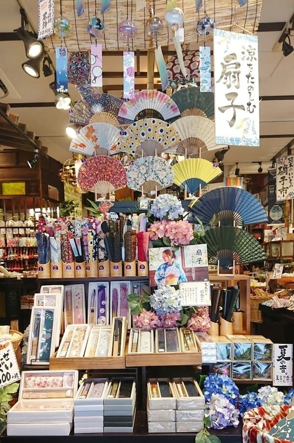 鎌倉のオシャレな雑貨屋17選!小町通りの人気店や駅前のお土産店も!