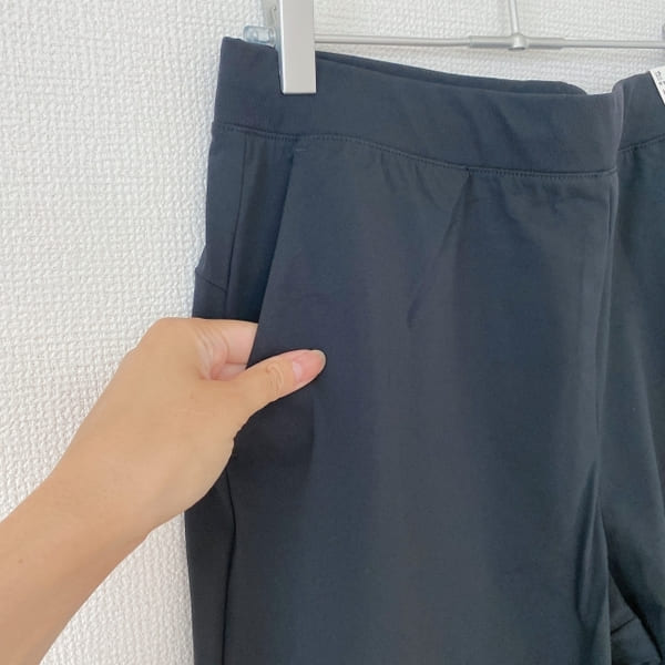楽ちんでも部屋着見えは絶対ダメ!ユニクロ「新作パンツ」の手抜きNG&きれいめOKコーデ術