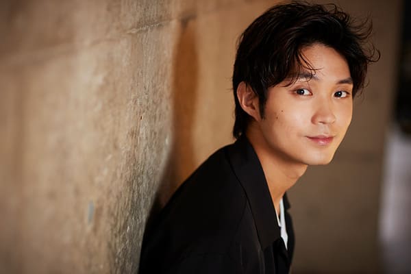 演じ屋・磯村勇斗が明かす“プロ意識”に目覚めた瞬間「一つ一つの現場が勝負。期待を超えたい」