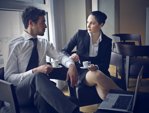 付き合う前の電話のベストな頻度とは?【恋する男女必見】