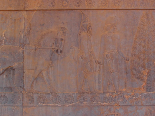 【イラン】古代オリエント人のレリーフは必見!ペルシア帝国時代の遺跡「ペルセポリス」