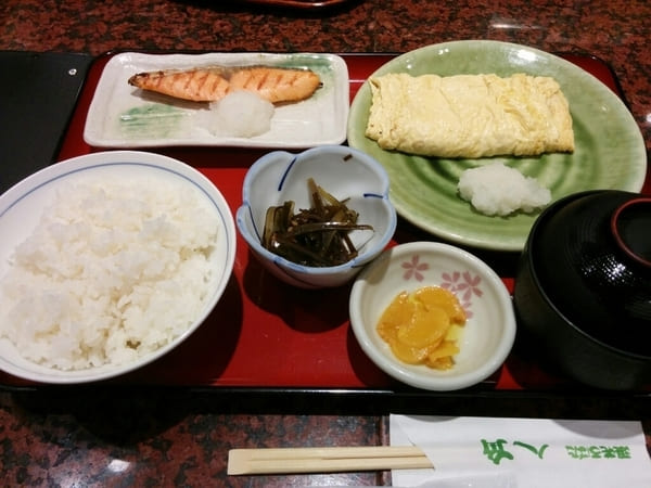 横浜駅エリアのモーニング人気店17選!おしゃれカフェ朝食や早朝営業店も!