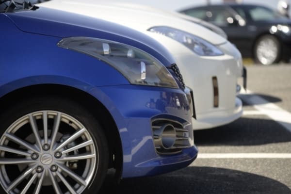 コンビニの駐車場を長時間使用するのは違法?罰金はとられる?