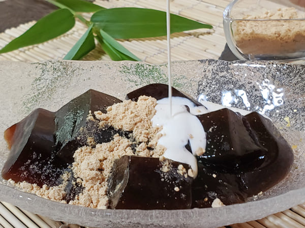 材料3つだけ!低カロリー&低糖質♡レンジで簡単に作れる♪コーヒーわらび餅&アレンジレシピ1.jpg