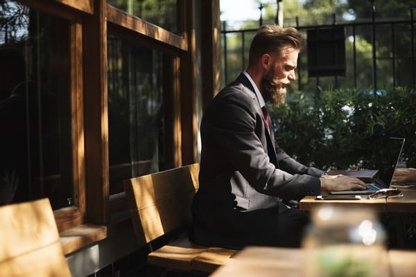 自分に自信がない人の特徴7つと自信をつける方法!