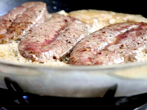 時間をかけずに作れるパワーごはん♡さっぱりおろしポン酢のステーキ丼
