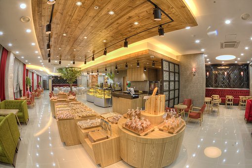 コンビニのイートインは意外と便利?食事する人が増加中!
