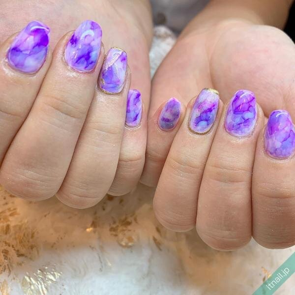 ニュアンスアートの進化系!?《インクニュアンスのネイル》でセンスのある指先に