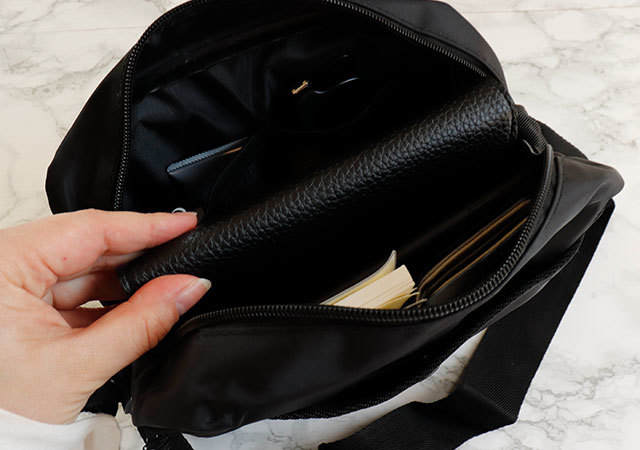 付録バッグ?なんて侮っちゃダメ!お洒落なのにコレ全部入っちゃう♡たっぷり収納バッグ付ムック