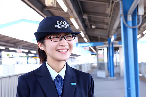 「自分らしい働き方を追求したら、地下鉄・バスの運転士になっていた」横浜市交通局の女性に聞くフラットな仕事選び