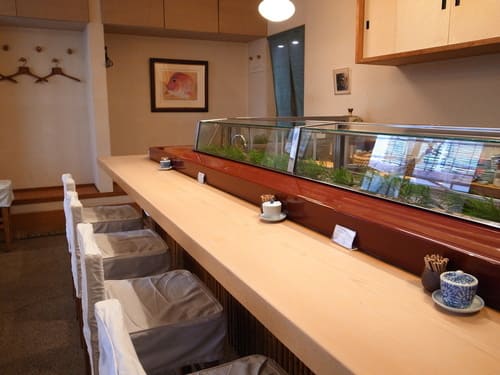 御茶ノ水の寿司屋おすすめ10選!駅前のミシュラン店や隠れた名店も!