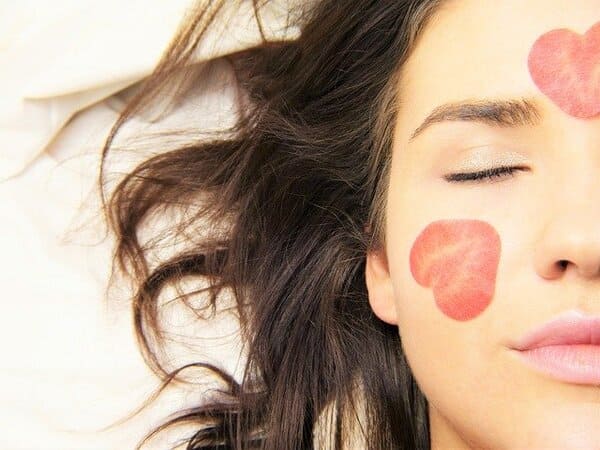肌を白くする方法11選!毎日の基本ケアで色白美人に【必見】