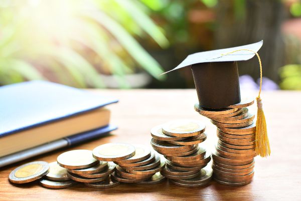投資がはかどる資格12選!資産運用・株式投資・不動産投資におすすめの資格