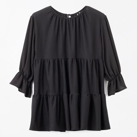 しまむらさん…こんな可愛いの売り切れちゃうよ♡褒められ確実!今欲しい「黒トップス」特集