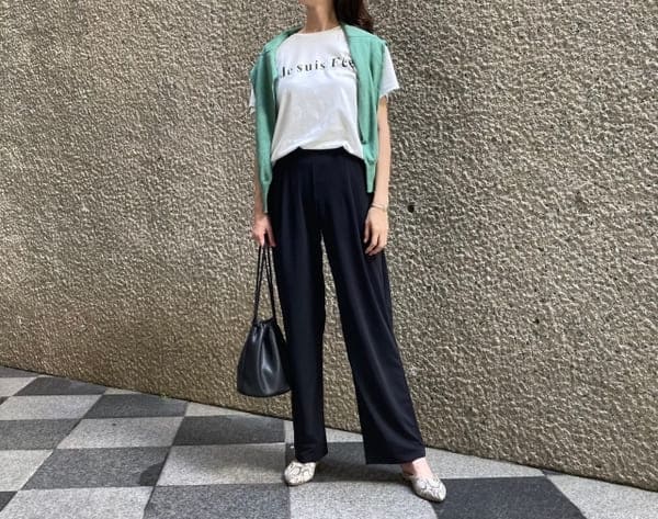 残暑も「黒」が一番使える!誰でも簡単にマネして垢抜け♡「黒パンツ」の正解バランスコーデ術
