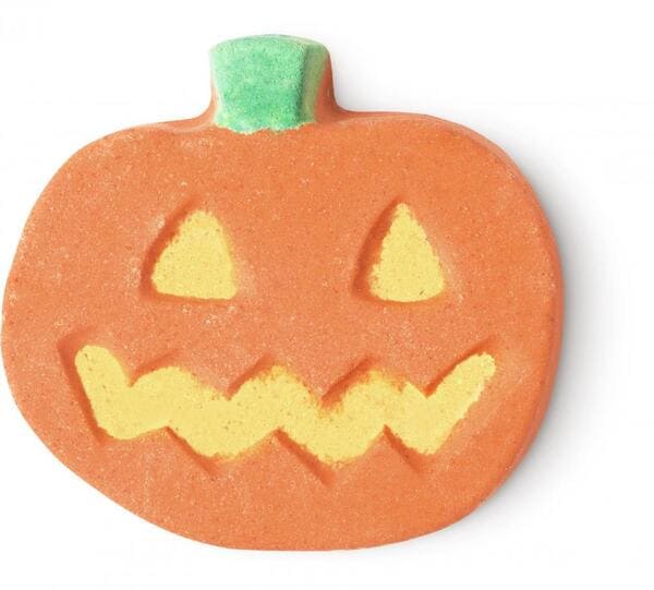 LUSHのハロウィンは怖くて可愛くて癒される...!こんな「バスナイト」はいかが。