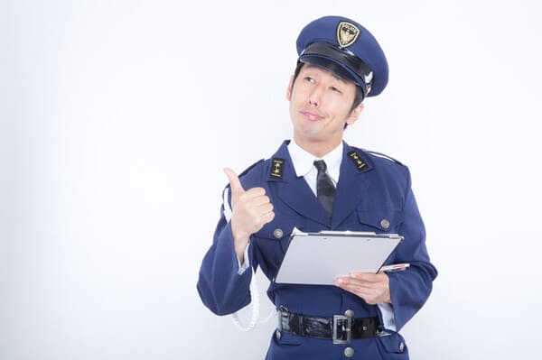 コンビニの駐車場を長時間使用するのは違法?罰金はとられる?