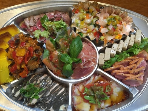 板宿駅の人気テイクアウト13選!おすすめランチやお弁当・お惣菜も!