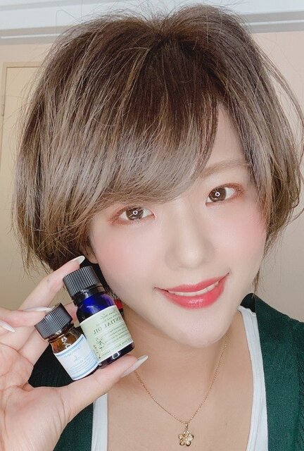 ゼラニウムのアロマは女性の強い味方。相性の良い精油とのブレンド方法も
