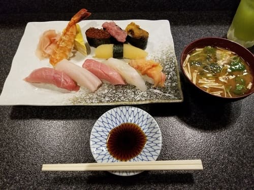 日暮里の寿司屋おすすめ10選!駅前の高コスパ人気店や隠れた名店も!