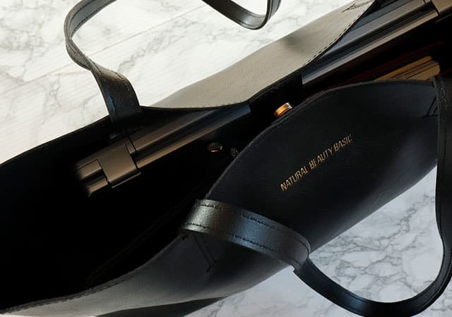絶対使える神付録!ペットボトルより軽いのにPCも入るの?!超人気ブランドのバッグ付ムック