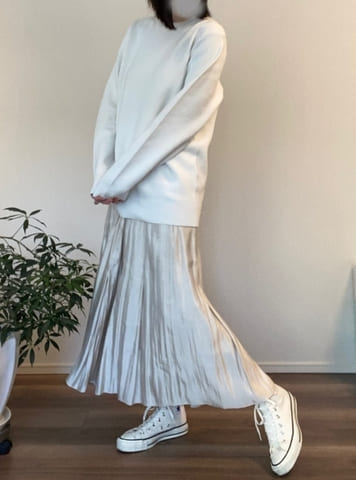 これ買って大正解!ユニクロ「メンズニット」がスウェット苦手な大人女子におすすめなワケ