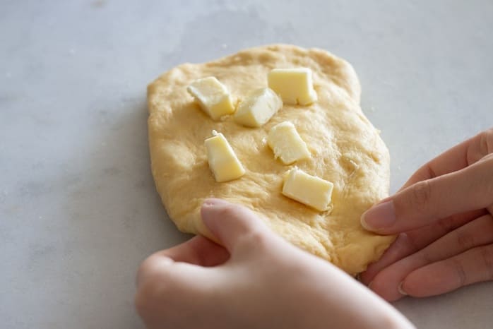 SNSで話題のスイーツパンがおうちで簡単に作れる!クリームたっぷり♡「マリトッツォ」