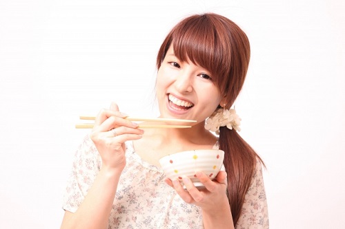 犬食いにドン引き!食事中のNGマナー11選!