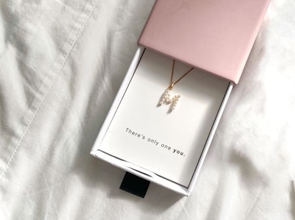 売り切れ前に急いで!おしゃれさんたちがこぞって買ってる♡ZARAのイニシャルアクセサリー