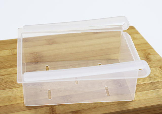 そんなところに収納を作れるの?ダイソーで買ってよかった!欲しい所に後付けできる便利な収納棚